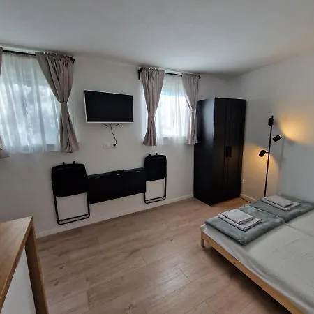 דירה Leun 3 Studio קוסטרנה